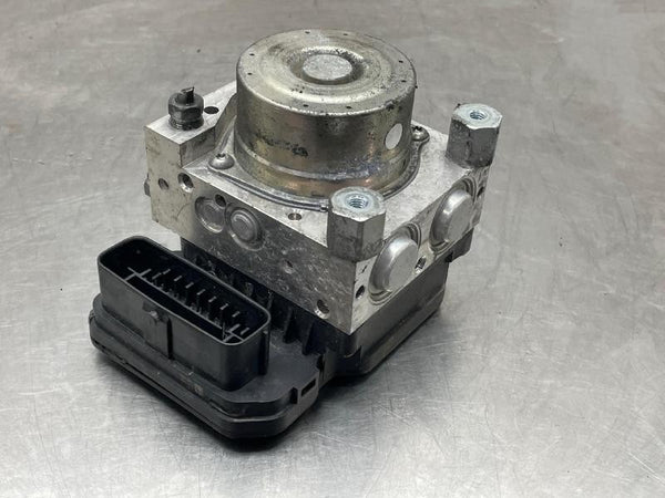 2017-2019 Toyota Corolla Abs Anti Lock Brake Pump Module Rear Drum Bra