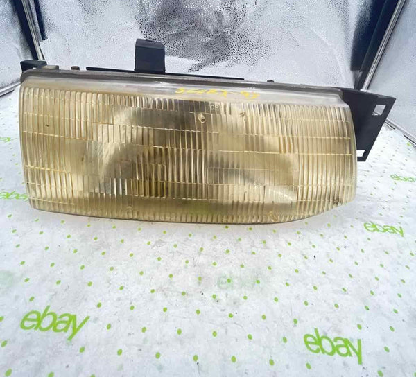 91 92 93 94 95 96 FORD ESCORT Headlamp Assembly Right passenger side