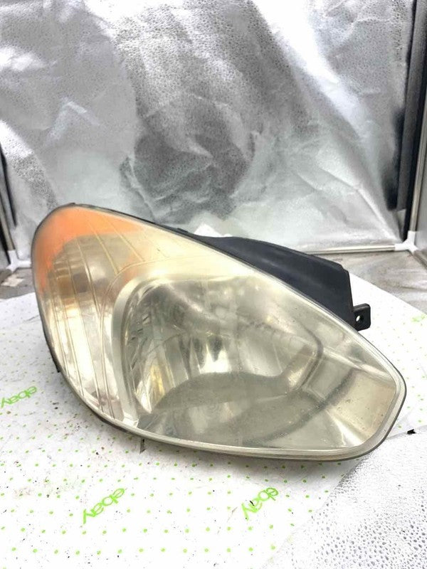 06 07 08 09 10 11 HYUNDAI ACCENT Headlamp Assembly Right passenger sid
