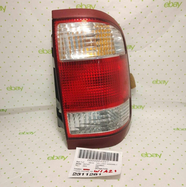99 00 01 02 03 04 NISSAN PATHFINDER Tail Light Assembly Right