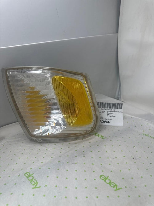 01 02 03 04 05 FORD EXPLORER Fog/mark/park/turn Light/lamp Right