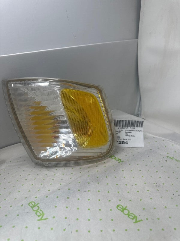 01 02 03 04 05 FORD EXPLORER Fog/mark/park/turn Light/lamp Right