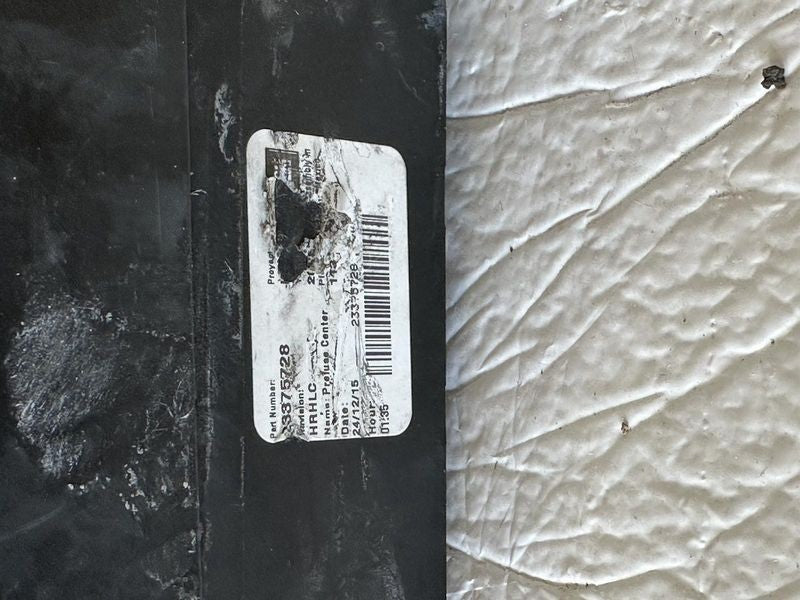2015-2019 Chevy Silverado 2500 3500 Pickup Engine Fuse Box