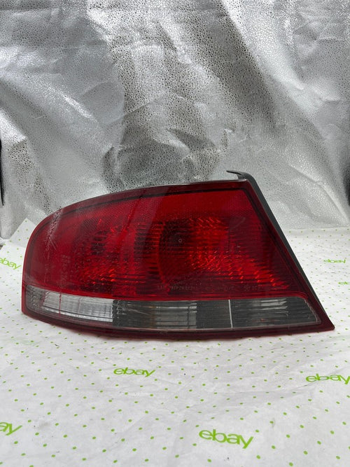 01 02 03 04 05 06 CHRYSLER SEBRING Tail Light Assembly Left driver sid