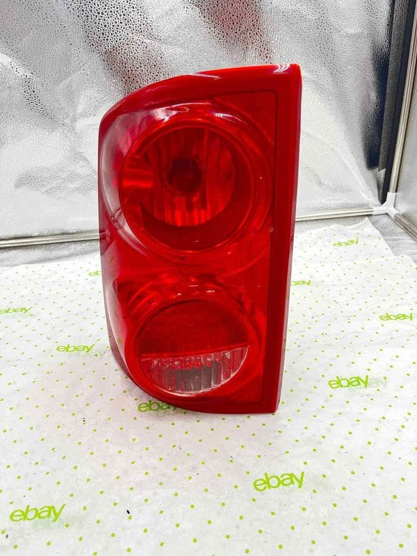 05 06 07 08 09 10 11 DODGE DAKOTA Tail Light Assembly Left