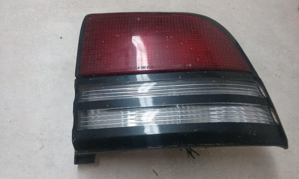 92 93 94 95 96 97 OLDS CUTLASS Tail Light Assembly Right