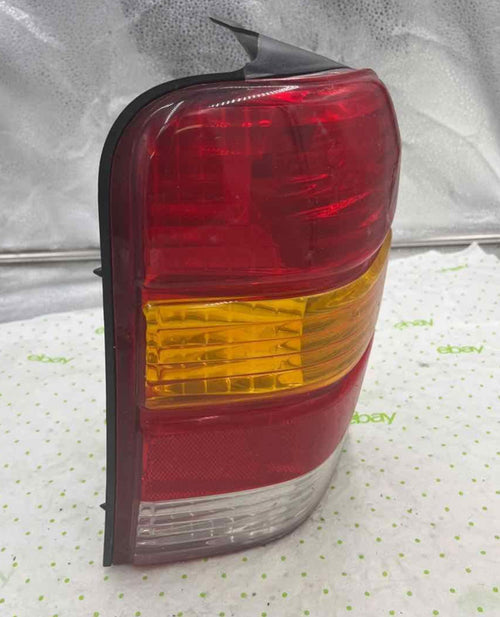 01 02 03 04 05 06 07 FORD ESCAPE Tail Light Assembly Left driver side