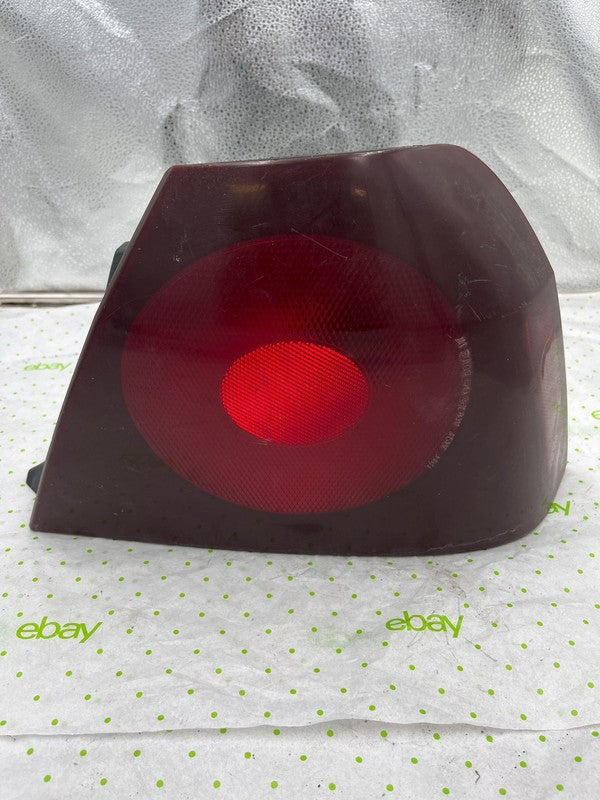 00 01 02 03 04 CHEVY IMPALA Tail Light Assembly Right pssnger side