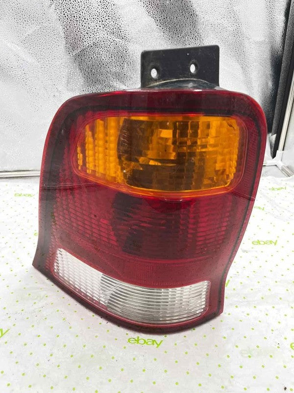 99 00 01 02 03 FORD WINDSTAR Tail Light Assembly Left