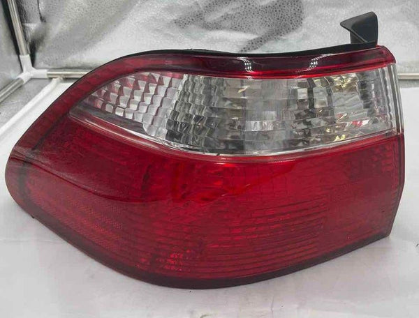 98 99 00 HONDA ACCORD Tail Light Assembly Right