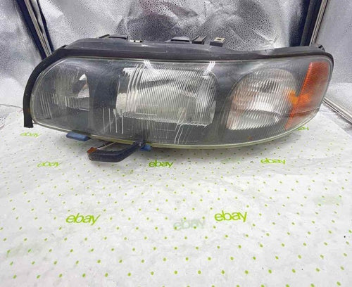 01 02 03 04 05 06 07 08 09 VOLVO 60 SERIES Headlamp Assembly Left
