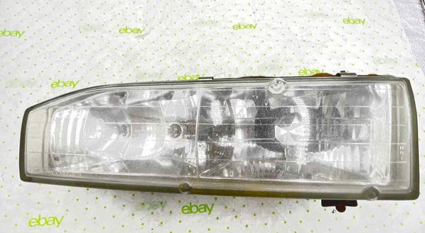 91 92 PONTIAC FIREBIRD Headlamp Assembly Right passenger side