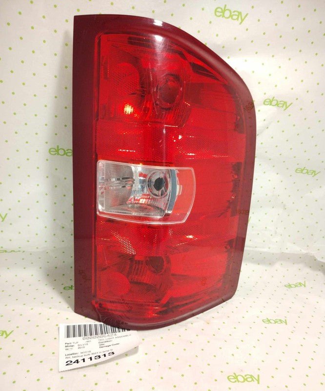 07 08 09 10 11 12 13 CHEVY SILVERADO 1500 Tail Light Assembly Right