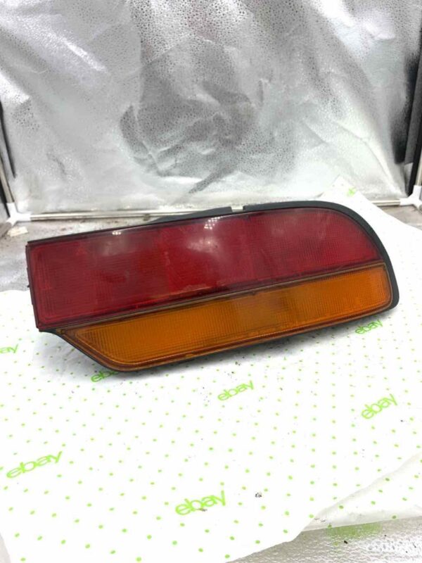 89 90 91 92 93 NISSAN 240SX Tail Light Assembly Right passenger side